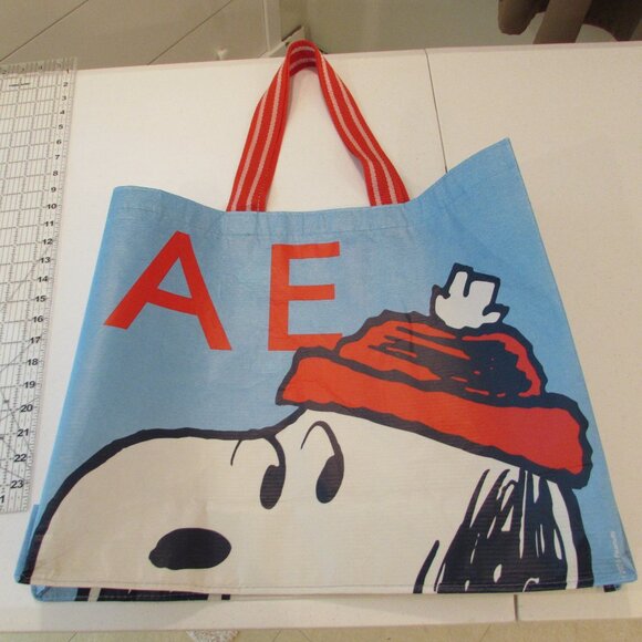Peanuts/Snoopy 2024 AE Shopping Tote - Picture 8 of 13